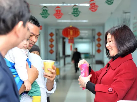 Bát cháo đầu xuân ấm lòng người bệnh