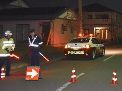 Nữ sinh Nhật bị kẻ lạ cắt cổ khi đi trên đường một mình