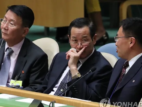 Quan hệ Mỹ Triều bất ngờ 'nóng' trở lại sau cuộc gặp lịch sử Trump - Kim