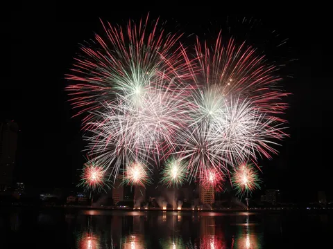 Cách mua vé xem pháo hoa Đà Nẵng tiện lợi nhất