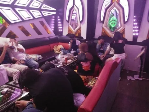 Phát hiện hàng chục thanh niên nghi sử dụng ma túy trong quán karaoke ở Đồng Nai