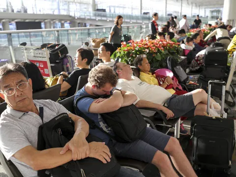 Sân bay Hong Kong hoạt động trở lại sau biểu tình