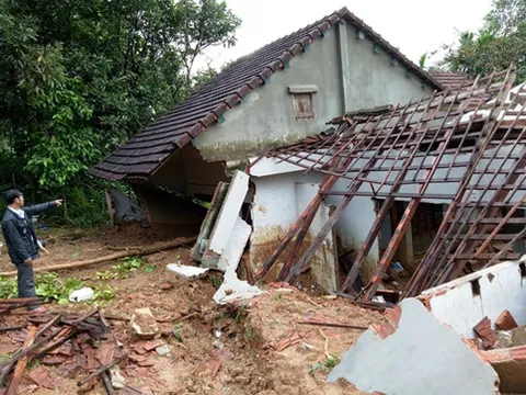 Sạt lở kinh hoàng Bắc Trà My: ‘Tôi bất lực nhìn con gái bị đất vùi’