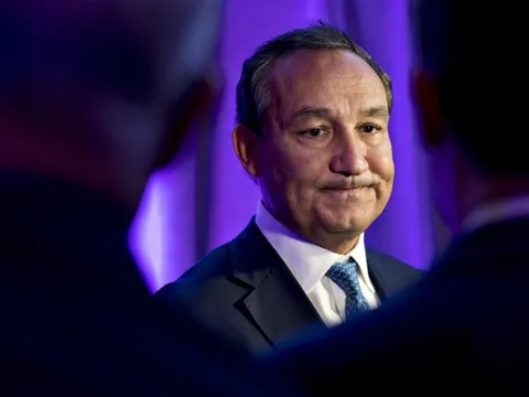 Sếp United Airlines bị chất vấn trước Quốc hội Mỹ vì vụ bác sĩ gốc Việt