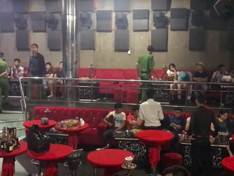 Phát hiện nhiều thanh niên đang phê ma túy trong quán bar tại Sài Gòn