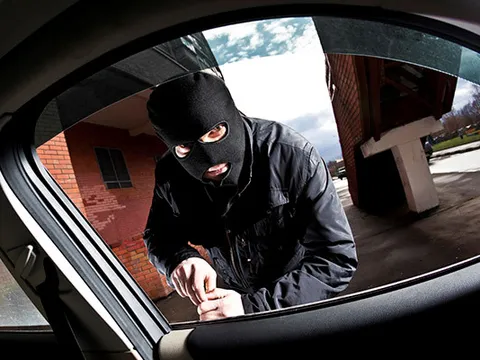 Bắt giữ đối tượng 'cuỗm' gần 2 tỷ đồng trên xe ô tô của vợ chồng đại gia