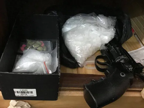 Triệt phá đường dây mua bán, sử dụng trái phép chất ma túy tại TP Hồ Chí Minh