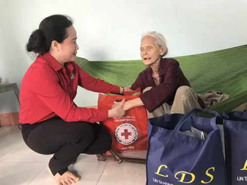 Xuân sẻ chia với người khó khăn