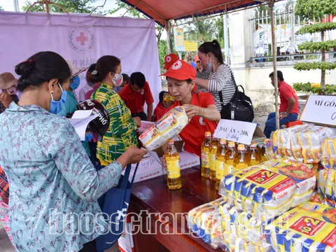 Tháng Nhân đạo năm 2020 - Hướng đến hỗ trợ cộng đồng