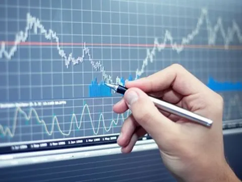 Cơ hội ở cổ phiếu thép, dầu khí, khai khoáng