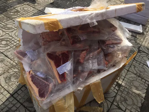 Phát hiện gần 800kg thịt lợn không rõ nguồn gốc