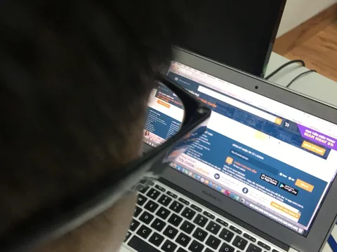 Thu thuế kinh doanh online: "Săn" tài khoản có doanh thu... cá mập