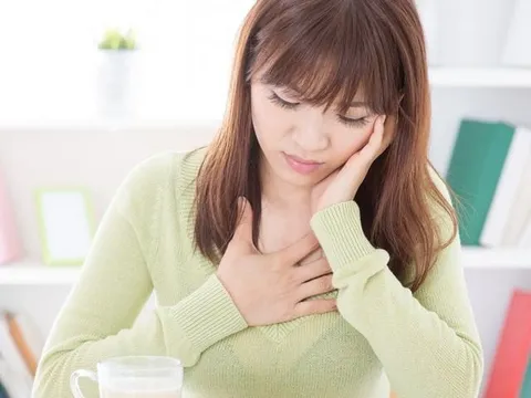 3 dấu hiệu, 4 biến chứng không thể bỏ qua của bệnh trào ngược dạ dày thực quản