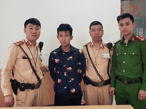 Hà Nội: CSGT tóm gọn tên trộm xe máy vừa gây án