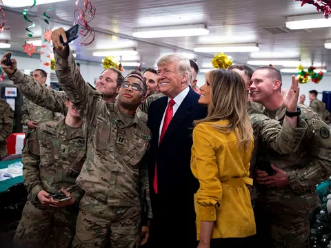 Nhiếp ảnh gia nghiệp dư phát hiện chuyến đi bí mật của TT Trump