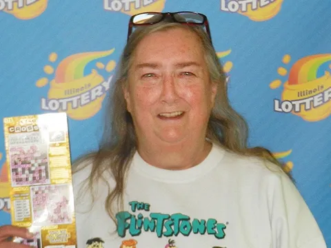 Trúng giải cao nhất nhờ mua vé số trong lúc nghỉ giải lao