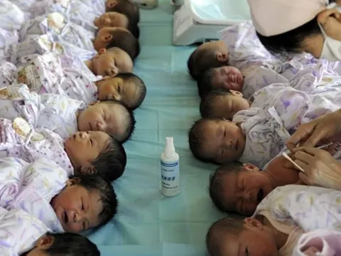 Trung Quốc rúng động vì bê bối vaccine kém chất lượng cho trẻ sơ sinh