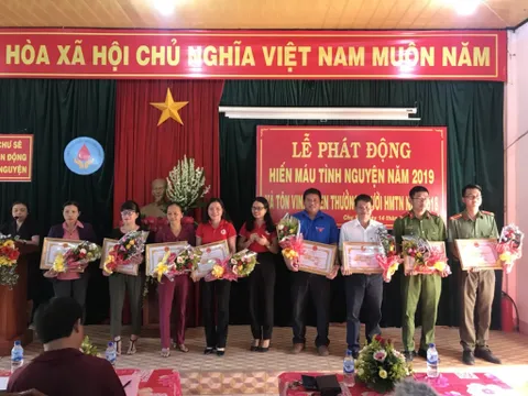 Chư Sê (Gia Lai) tôn vinh người hiến máu tiêu biểu