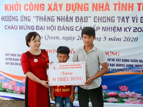Ninh Bình bàn giao ngôi nhà Chữ thập đỏ thứ 15 trong Tháng Nhân đạo