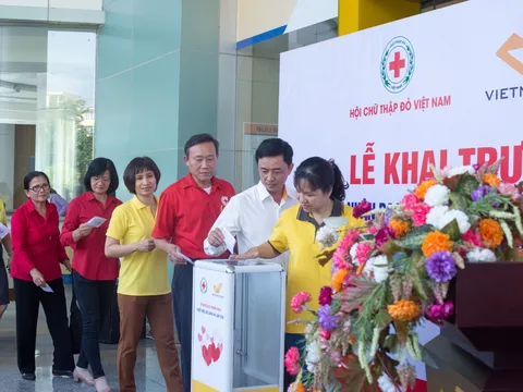 Khai trương ‘Thùng quỹ nhân đạo’ trên hệ thống Bưu điện thành phố Đà Nẵng