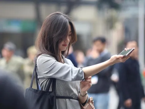 Nhan sắc 'gây thương nhớ' của phóng viên quốc tế tác nghiệp tại Hội nghị thượng đỉnh Mỹ - Triều