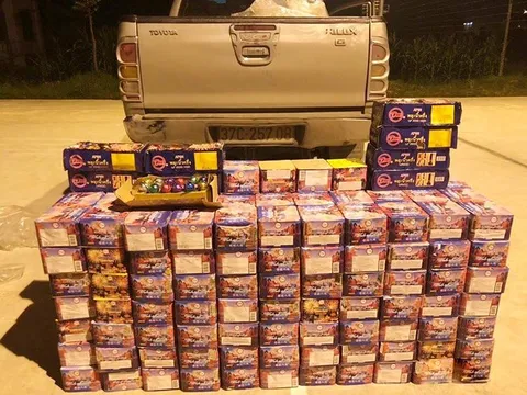 Bắt gần 400 kg pháo nổ từ Lào về Nghệ An tiêu thụ