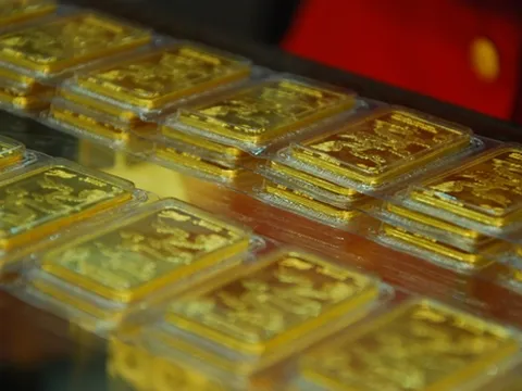 Giá vàng cuối tuần tăng vọt
