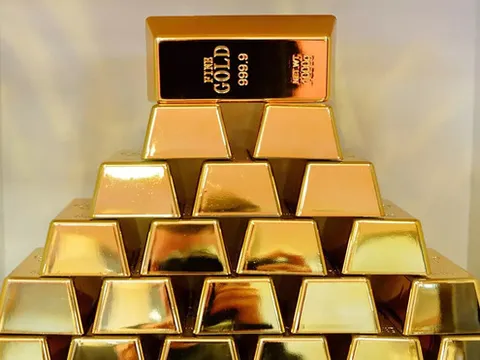 Phát hiện 106 thỏi vàng giấu trong toilet máy bay Boeing 777