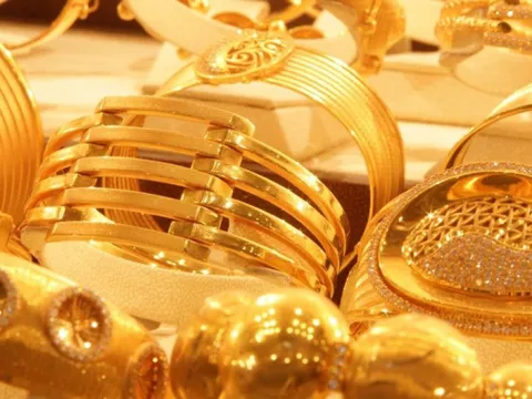 Giá vàng ngày 10/4 tăng do đồng USD suy yếu