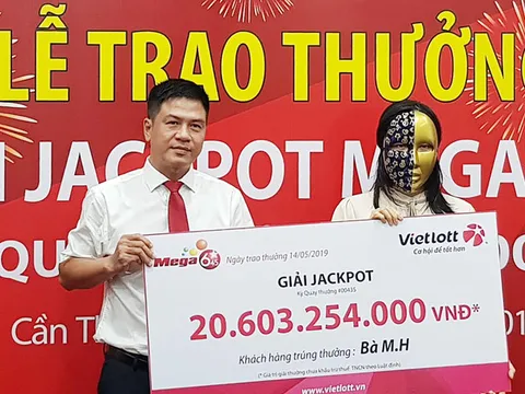 Gia đình kinh doanh mỹ phẩm ở miền Tây 4 lần trúng số độc đắc