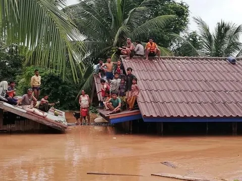 Video cảnh lụt lội sau vỡ đập thủy điện dọc sông Mekong ở Lào