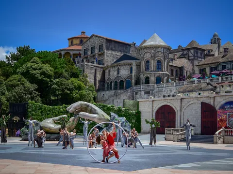 Bà Nà Hills - từ 'không' thành 'có'