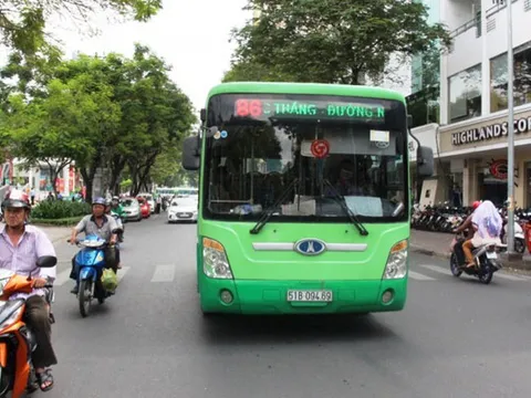 Bỏ giới hạn về số chỗ trên máy bay, tàu xe