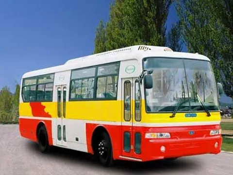 Hà Nội khai trương tuyến xe buýt đến làng Văn hóa các dân tộc VN