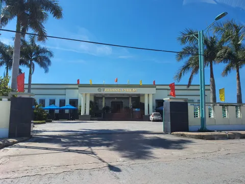 Quảng Bình: Sập lò nung gạch khiến hai công nhân tử vong