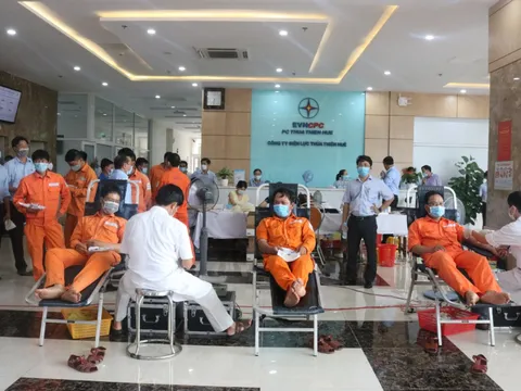 Công ty Điện lực Thừa Thiên Huế hiến 147 đơn vị máu cứu người trong mùa dịch