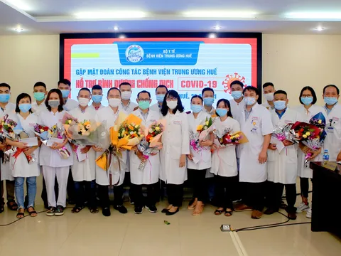 Y bác sĩ bệnh viện Trung ương Huế chi viện cho thành phố Hồ Chí Minh, Bình Dương chống dịch Covid-19