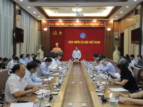 Không để người bệnh BHYT phải tự mua thuốc thuộc danh mục được hưởng
