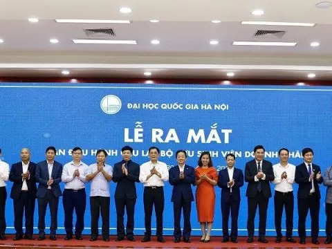 Doanh nhân Đỗ Quang Hiển được bầu làm Chủ tịch Câu lạc bộ Cựu sinh viên Doanh nhân ĐHQG Hà Nội