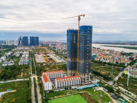Dự án Sunshine Golden River chính thức cất nóc ngày 23/11/2021