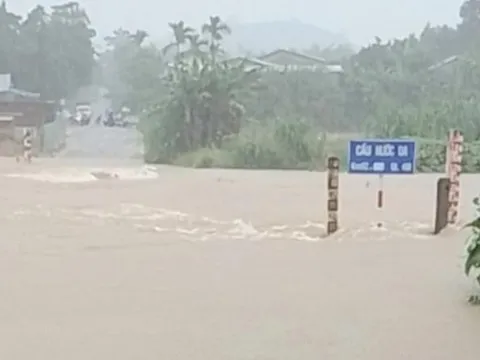 Quảng Nam: Mưa lớn gây chia cắt huyện miền núi Nam Trà My với đồng bằng