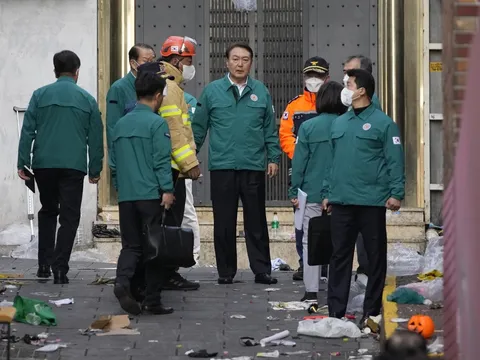 Tổng thống Hàn Quốc tuyên bố quốc tang 151 người đã tử vong sau vụ giẫm đạp ở Seoul