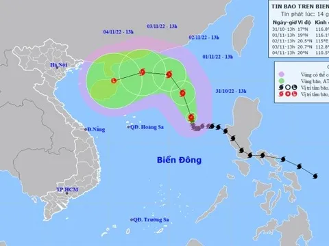 Bão số 7 tăng cấp, có thể đạt cường độ mạnh nhất vào ngày mai