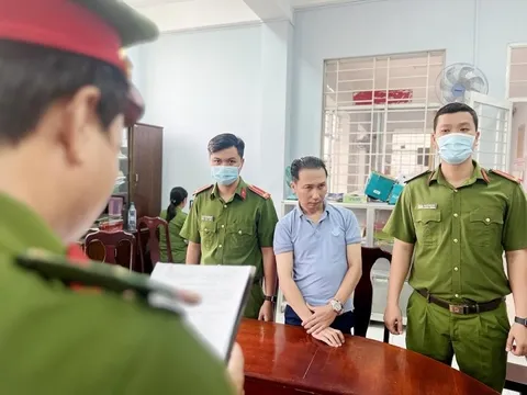 An Giang: Bắt giám đốc mua bằng giả mở phòng khám nha khoa, đã hoạt động 14 năm