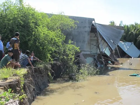 TP HCM: 32 vị trí sạt lở nghiêm trọng