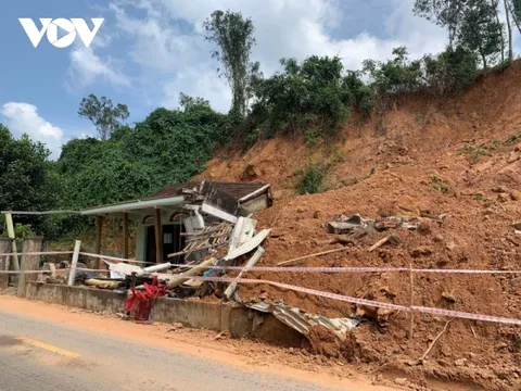 Mất an toàn khi sống trong vùng sạt lở ở Thừa Thiên Huế