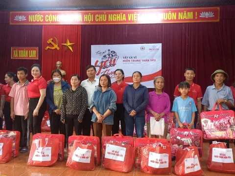 Prudential: Hành trình “Trao gửi yêu thương – Tất cả vì miền Trung thân yêu”