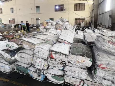 Đồng Nai: Phát hiện cơ sở tái chế phế liệu chứa 100 tấn chất thải rắn nguy hại