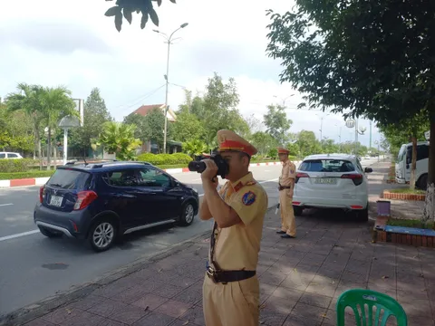 Công an TP Hà Tĩnh ra quân tuần tra kiểm soát, bắn tốc độ công khai trực tiếp