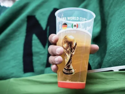 Qatar cấm bán rượu bia ở các sân vận động diễn ra World Cup